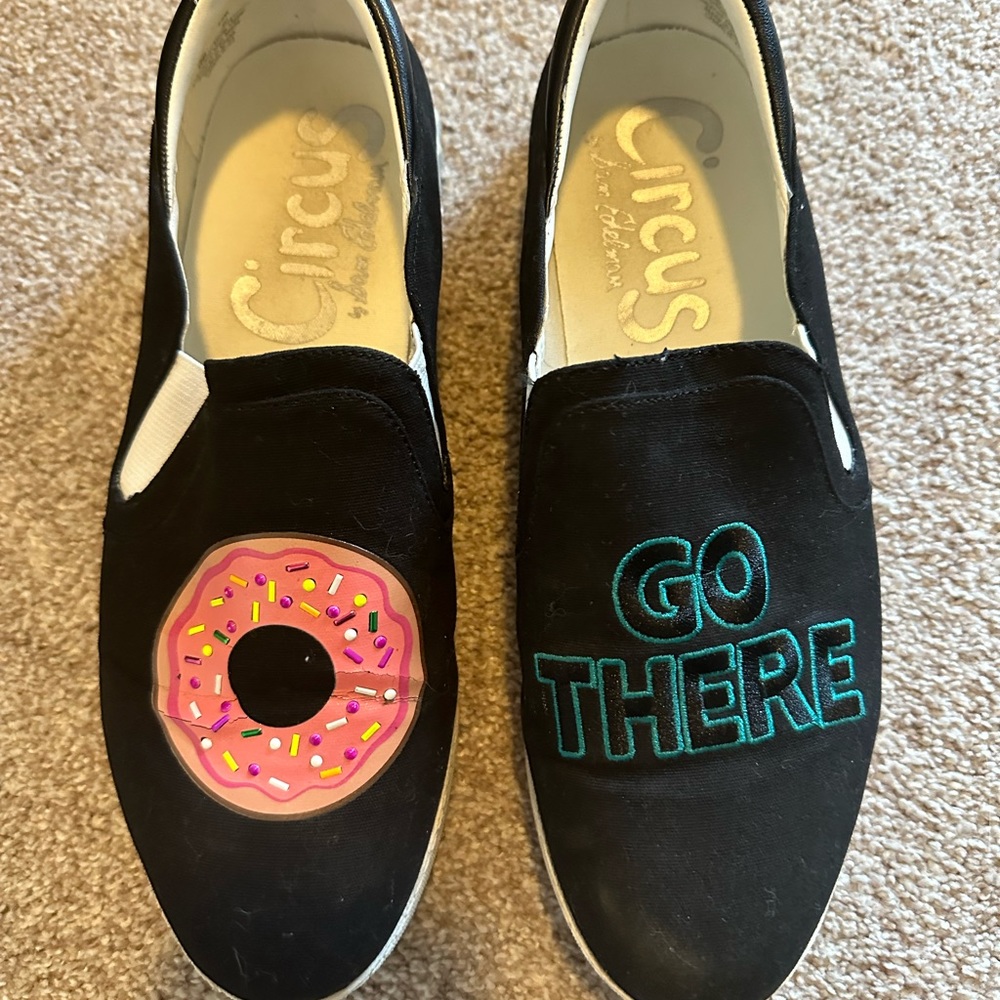 Circus by Sam Edelman donut sneakers. Size 10. Good used condition